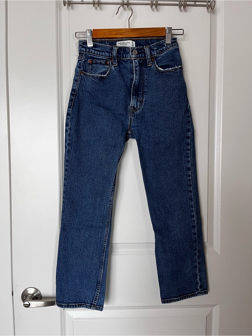 Abercrombie & Fitch Ankle Straight Ultra High Rise Jeans 25S